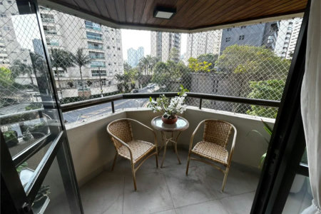 Apartamento à venda com 3 quartos, sendo 1 suíte, em Vila Andrade, São Paulo, SP