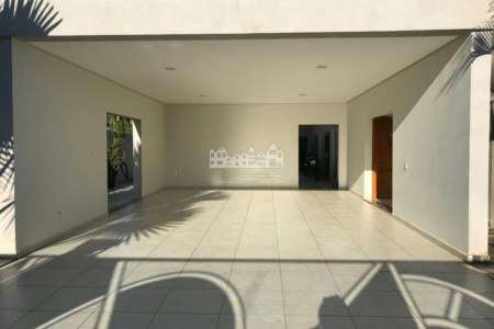 Casa à venda com 5 quartos, sendo 3 suítes, em Loteamento Jardim Morumbi, Atibaia, SP