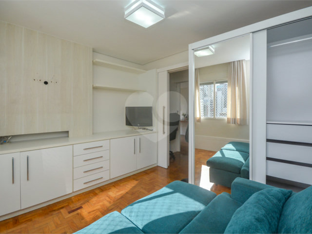 Apartamento à venda com 2 quartos em Moema, São Paulo, SP