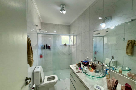 Casa à venda ou para alugar com 6 quartos, sendo 1 suíte, em Residencial/Comercial, Guarulhos, SP