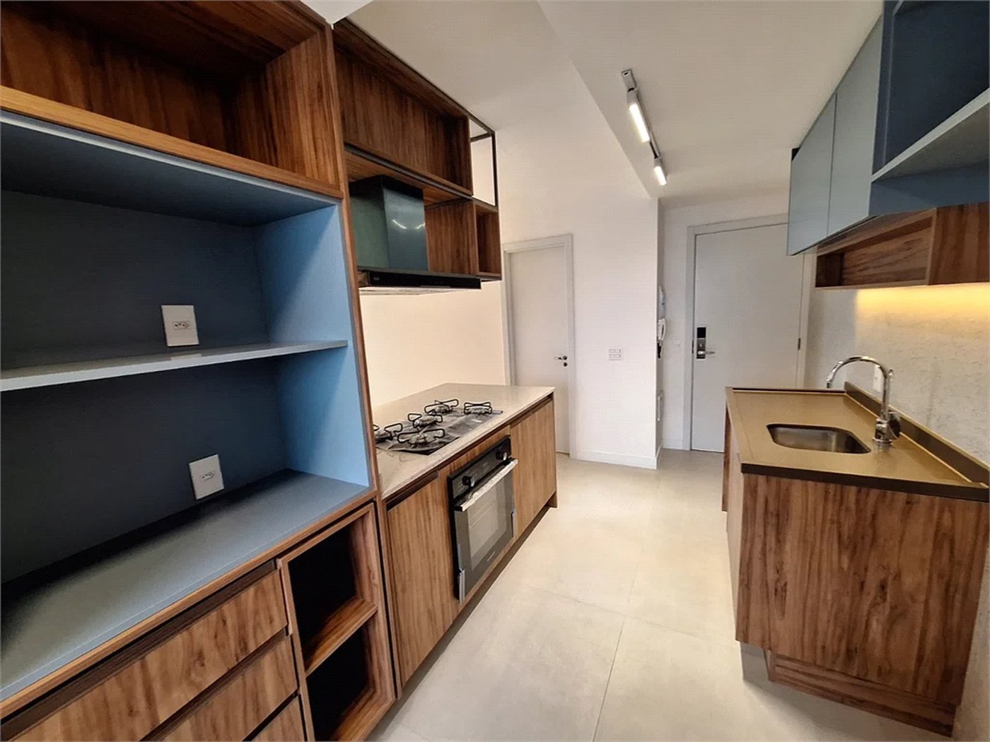 Apartamento para alugar com 3 suítes em Sumarezinho, São Paulo, SP
