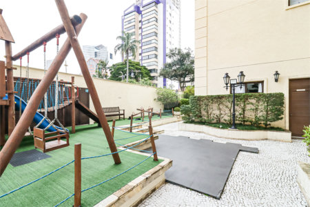 Apartamento à venda com 4 quartos, sendo 3 suítes, em Brooklin Paulista, São Paulo, SP