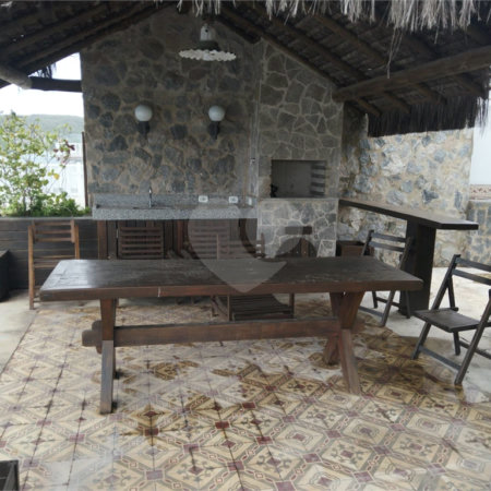 Casa em condomínio à venda com 3 quartos, sendo 2 suítes, em Portinho, Cabo Frio, RJ