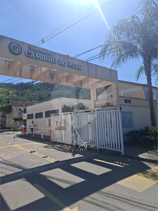 Casa à venda com 2 quartos, sendo 1 suíte, no condomínio Clube Caminho do Park, Rio de Janeiro - RJ