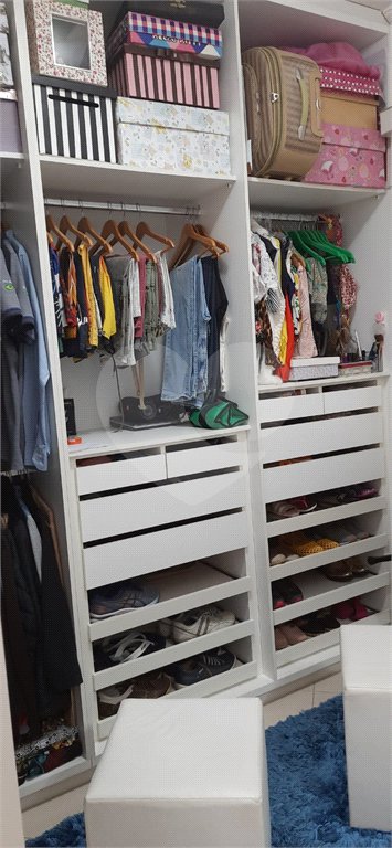 Apartamento à venda com 3 quartos, sendo 1 suíte,  em Vila Pagano, Valinhos, SP
