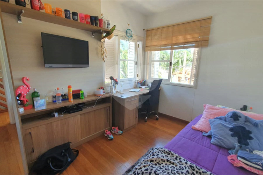 Casa à venda com 3 quartos, sendo 2 suítes, no condomínio Cond Jardim Itatinga, São Paulo - SP