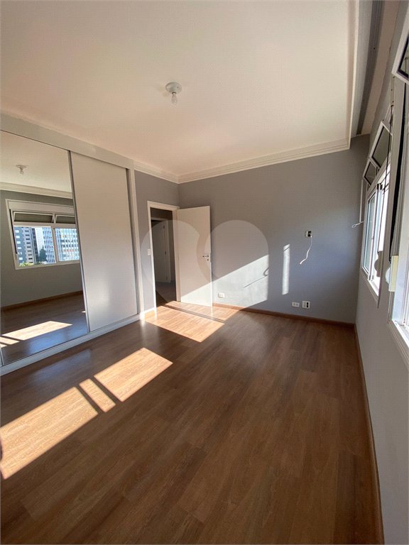 Apartamento à venda com 3 quartos em Vila Mariana, São Paulo, SP