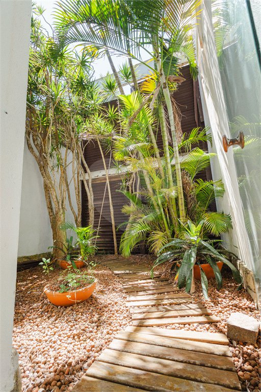 Casa à venda com 4 suítes em Ferradura, Armação dos Búzios, RJ