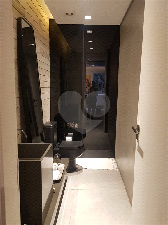 Apartamento à venda com 2 quartos, sendo 1 suíte, em Higienópolis, São Paulo, SP