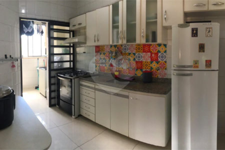 Apartamento à venda com 3 quartos, sendo 1 suíte, em Parque dos Lagos, Ribeirão Preto, SP