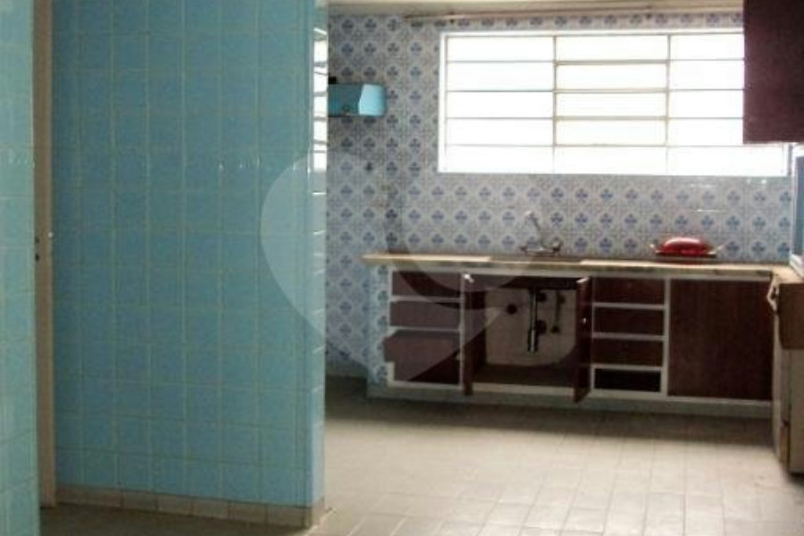 Casa à venda com 3 quartos, sendo 1 suíte, em Vila Mariana, São Paulo, SP