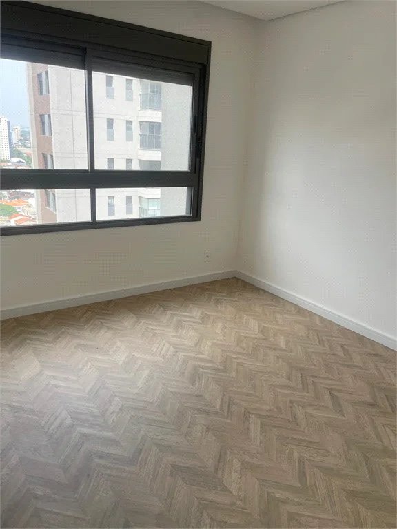 Apartamento à venda ou para alugar com 2 suítes em Jardim das Acácias, São Paulo, SP