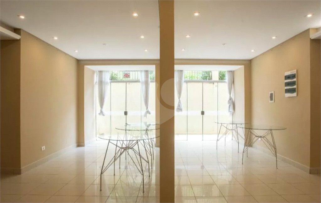 Apartamento à venda com 3 quartos em Vila dos Remédios, São Paulo, SP
