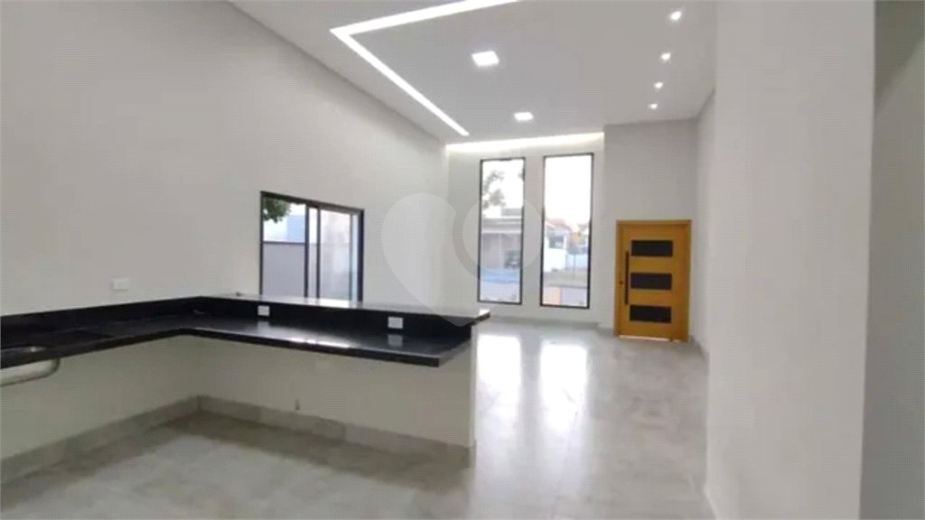 Casa à venda com 3 quartos, sendo 1 suíte,  no condomínio Terras do Vale, Caçapava - SP