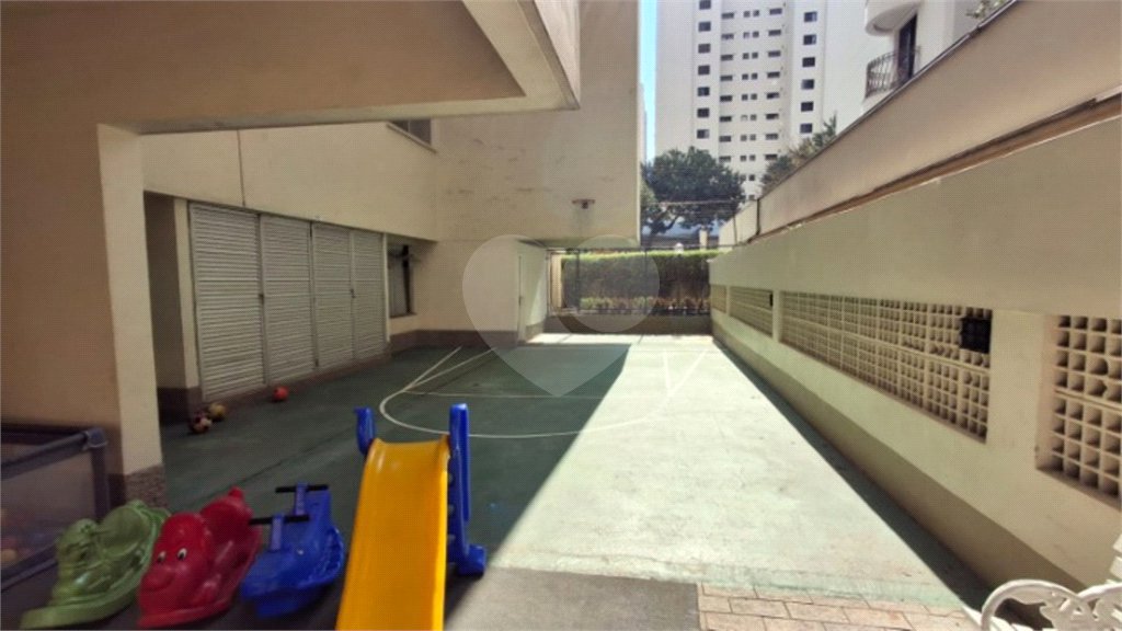 Apartamento à venda com 3 quartos, sendo 1 suíte,  em Indianópolis, São Paulo, SP