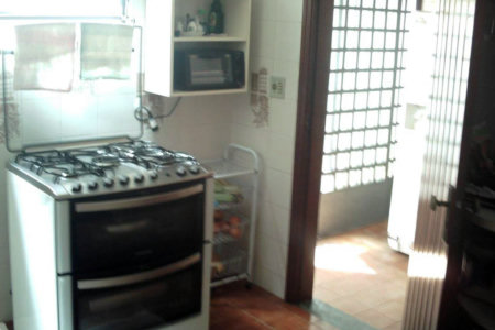 Casa à venda com 4 quartos, sendo 2 suítes, em Jardim Pinheiros, São Paulo, SP