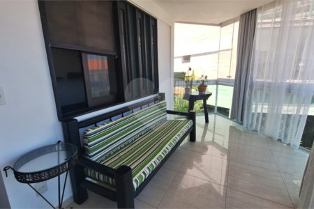 Flat à venda com 2 quartos em Caravelas, Armação dos Búzios, RJ