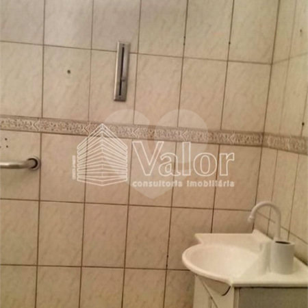 Casa em excelente localização na Vila Prado á venda.
