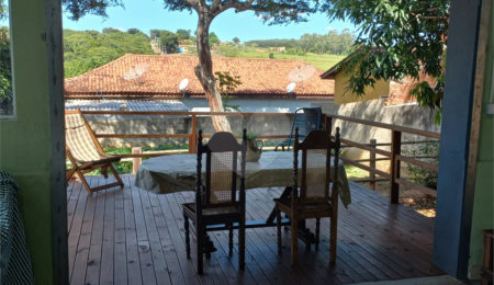 Casa à venda com 2 quartos em Vila Matias, Alambari, SP