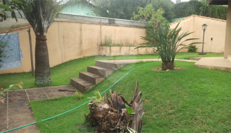 Casa à venda com 3 quartos, sendo 1 suíte,  no condomínio Serra da Estrela, Atibaia - SP