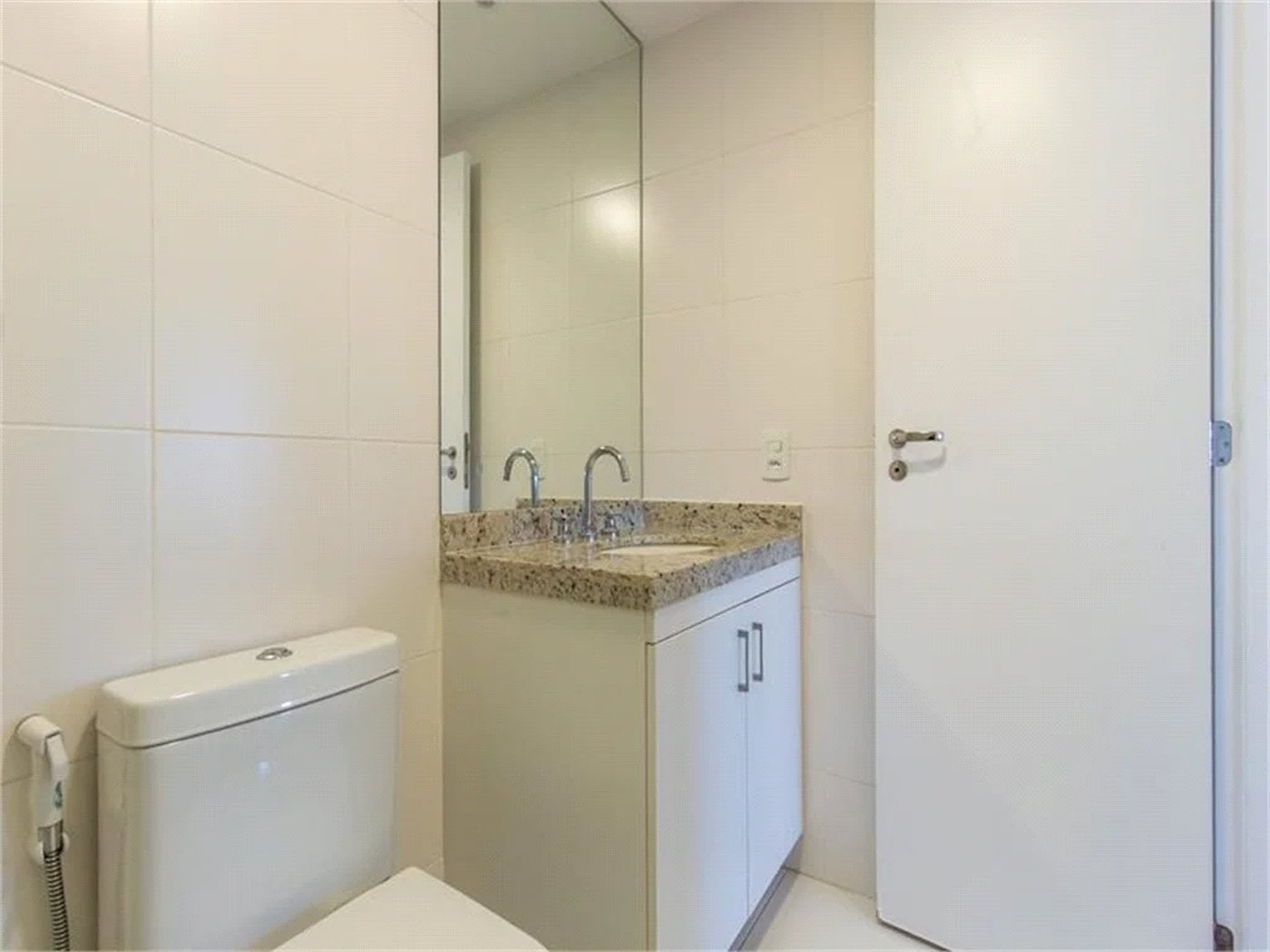 Apartamento à venda ou para alugar com 2 quartos, sendo 1 suíte,  em Água Branca, São Paulo, SP