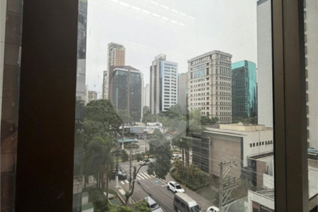 Sala à venda em Cidade Monções, São Paulo, SP