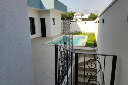 Casa à venda com 3 suítes no condomínio Terras do Vale, Caçapava - SP