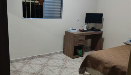 Casa à venda com 3 quartos, sendo 1 suíte,  em Jardim Fraternidade, São Paulo, SP