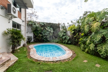 Casa à venda com 4 quartos, sendo 1 suíte, em Jardim Marajoara, São Paulo, SP