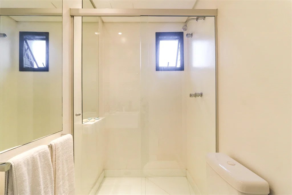 Apartamento à venda com 3 suítes em Cidade Monções, São Paulo, SP