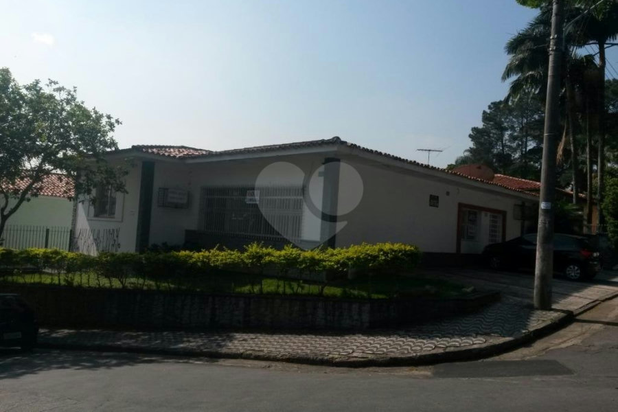 Sobrado à venda com 15 quartos, sendo 3 suítes, em Tucuruvi, São Paulo, SP
