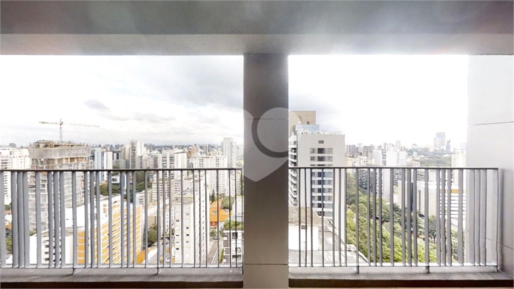 Apartamento à venda com 2 suítes em Pinheiros, São Paulo, SP