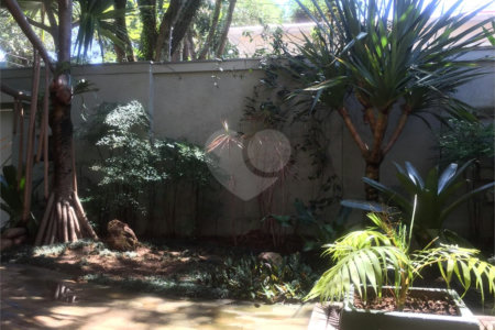 Sobrado à venda com 4 quartos, sendo 1 suíte, em Jardim Novo Mundo, São Paulo, SP