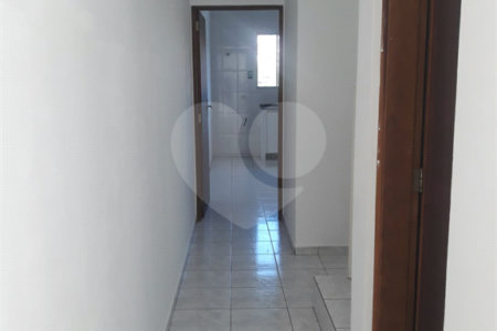Sobrado para alugar com 3 quartos, sendo 1 suíte, em Esplanada Mendes Moraes, São Roque, SP