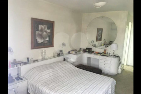 Lindo apartamento em ótima localização na Mooca!