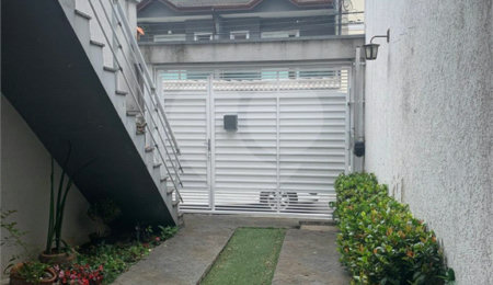 Sobrado à venda com 2 suítes em Horto, São Paulo, SP