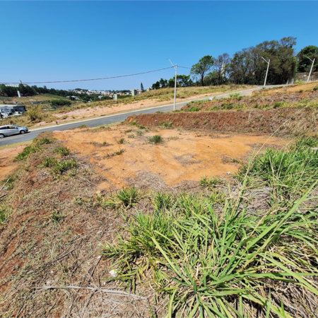 Terreno à venda com 1 suíte no condomínio Comercial Independência, Vinhedo - SP