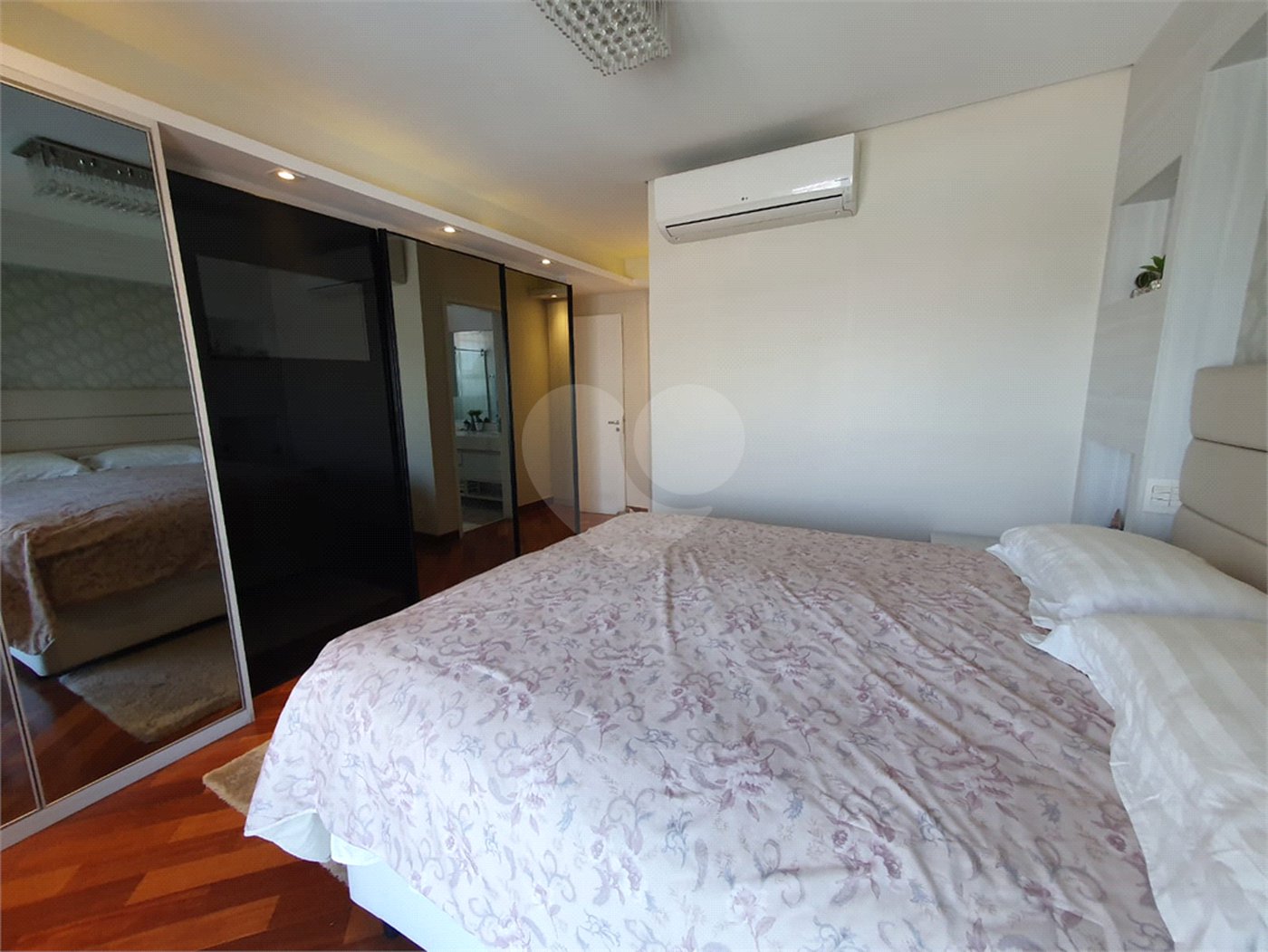 Apartamento à venda com 4 quartos, sendo 3 suítes, em Vila Santo Estevão, São Paulo, SP