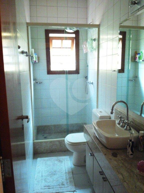 Casa à venda com 4 quartos, sendo 2 suítes,  em Horto, São Paulo, SP
