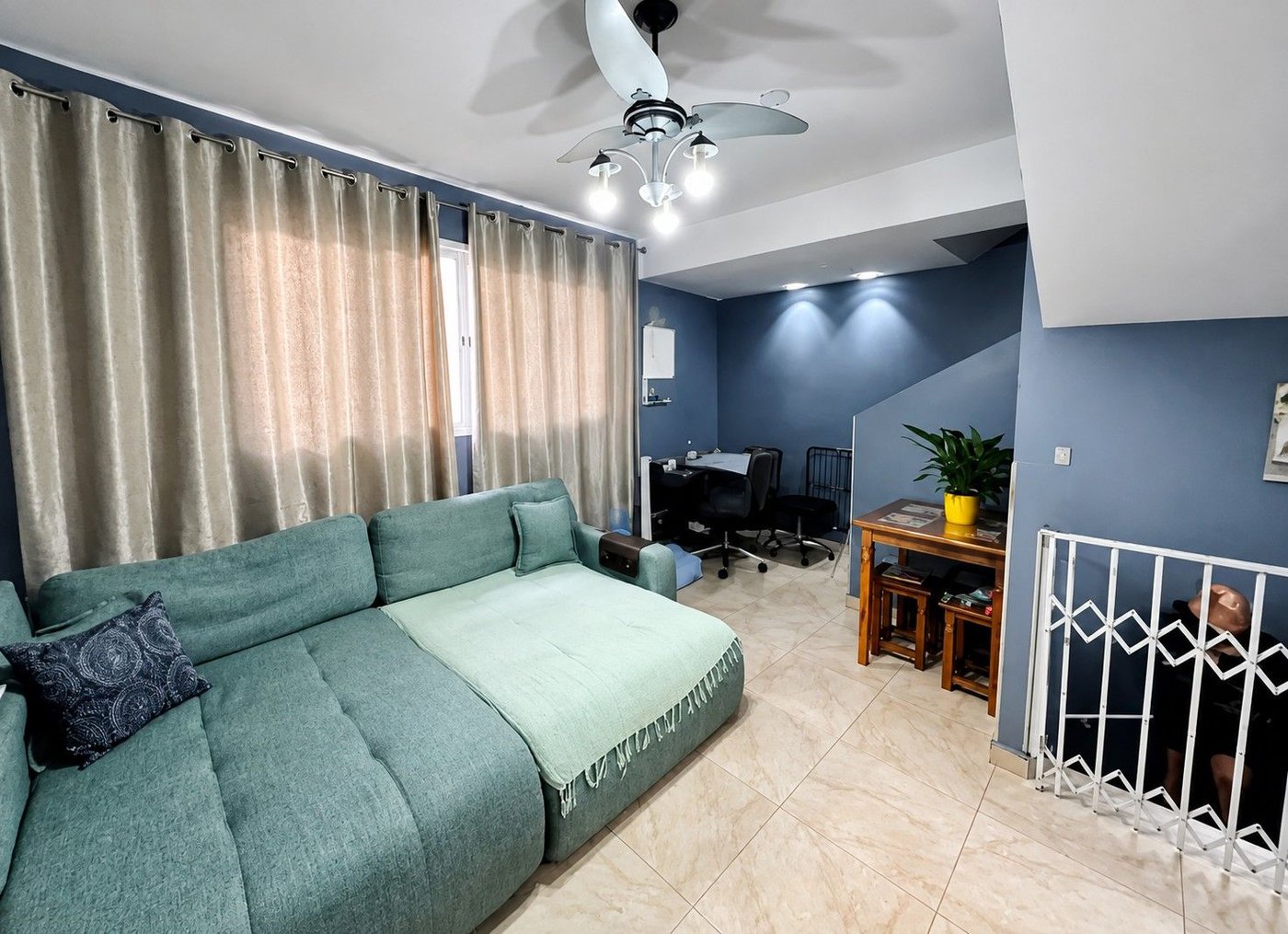 Casa com 2 dormitórios à venda, 109 m² por R$ 585.000,00 - Marapé - Santos/SP