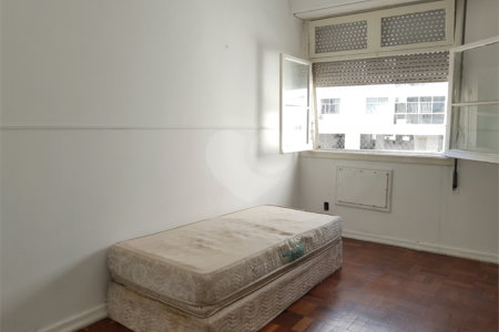 Apartamento à venda com 3 quartos, sendo 1 suíte,  em Copacabana, Rio de Janeiro, RJ