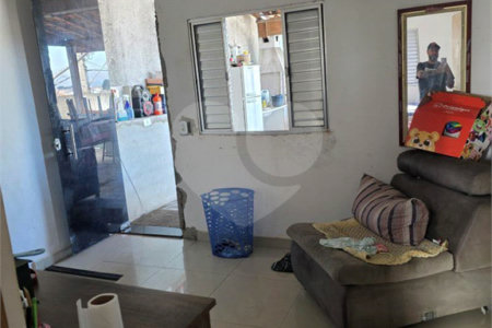 Casa à venda com 3 quartos, sendo 1 suíte,  em Jardim Universo, Mogi das Cruzes, SP