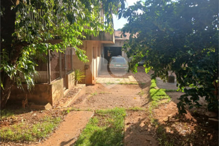 Casa à venda com 4 quartos, sendo 2 suítes,  em Parque da Lagoa, Itapetininga, SP