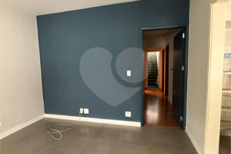 Casa Térrea à venda com 3 quartos, sendo 1 suíte,  em Vila Madalena, São Paulo, SP