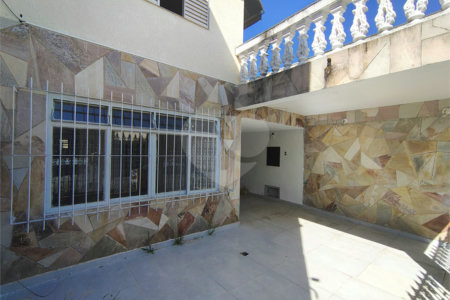 Casa à venda com 3 quartos, sendo 1 suíte, em Vila Vianelo, Jundiaí, SP