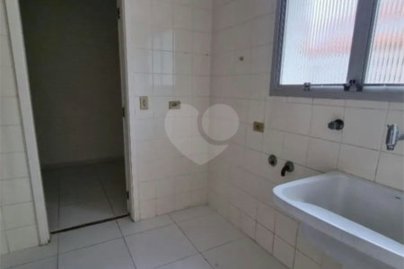 Apartamento à venda com 3 quartos em Pitangueiras, Guarujá, SP