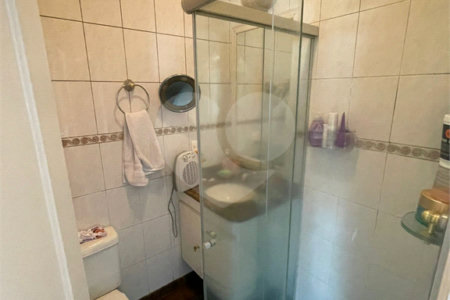 Casa em condomínio à venda ou para alugar com 4 quartos, sendo 3 suítes,  em Jardim Panorama, São Paulo, SP