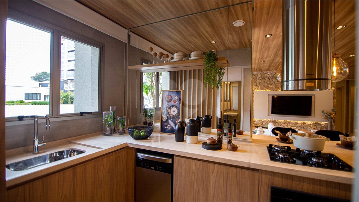 Apartamento à venda com 3 suítes em Brooklin Paulista, São Paulo, SP