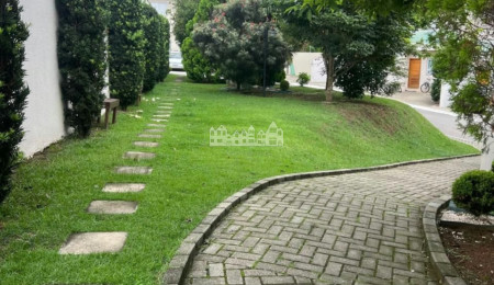 Casa à venda com 2 quartos no condomínio Residencial Manuela, Chácaras Maringá, Atibaia - SP