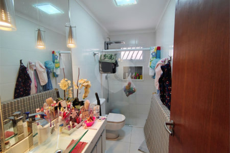 Casa à venda com 2 quartos, sendo 1 suíte, em Vila Vianelo, Jundiaí, SP